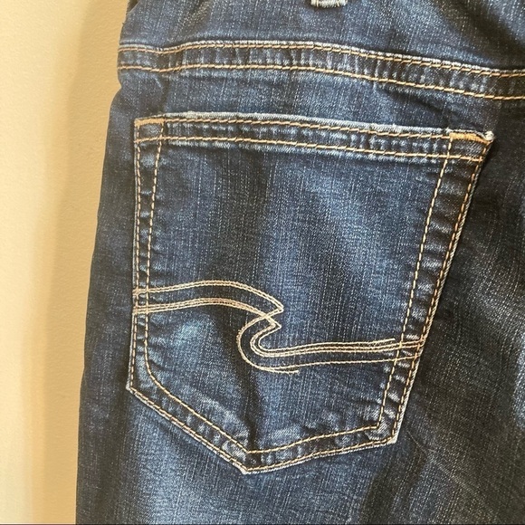 SILVER JEANS Sz 38  x 30 Hunter Relaxed Fit Mid Wash Jeans - Picture 10 of 12